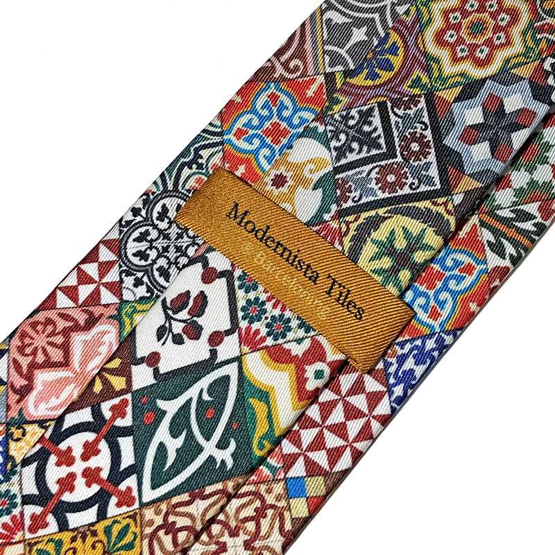Corbata de seda de la colección Baldosas Modernistas