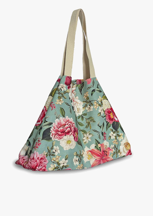 Large bag with magnetic closure and floral design